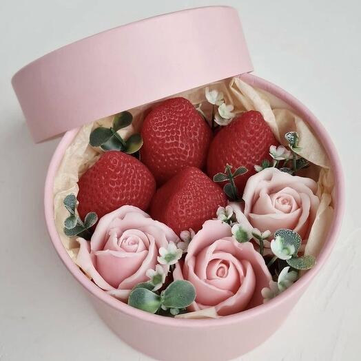Soap set with roses and strawberries