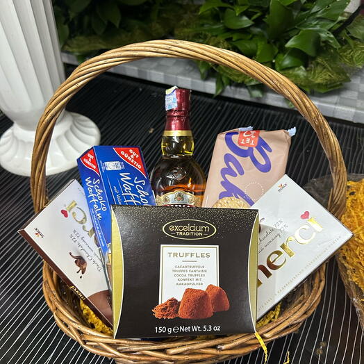 BBasket with gifts 5
