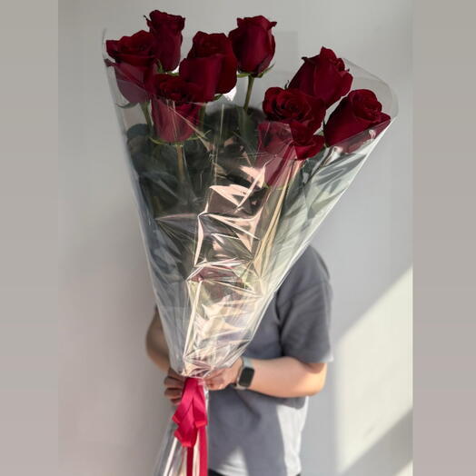 Букет из 9 красных метровых роз