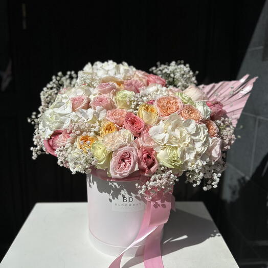 Duży box z kwiatami