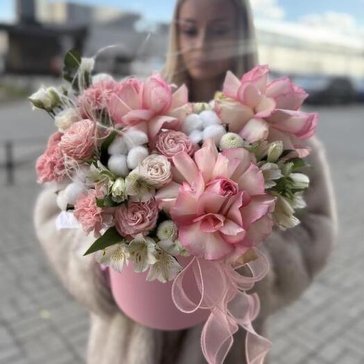 Шляпная коробка с французскими розами и хлопком К14