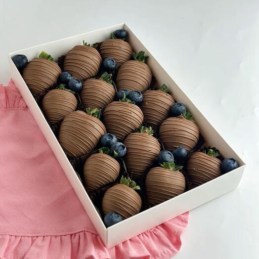 Клубника в шоколаде 15 штук