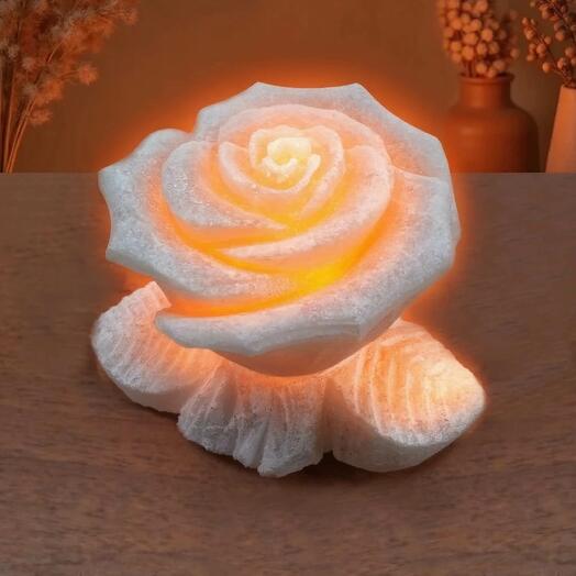 Солевая лампа из белой соли "Роза на листе"