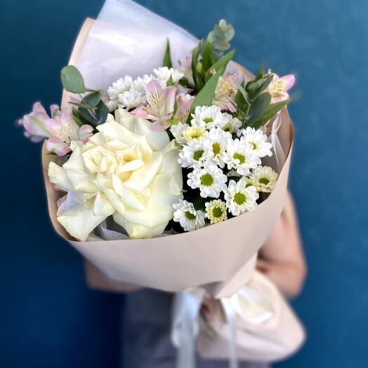 Букет из стойких цветов 🌸 французская роза, сантини и альстромерии