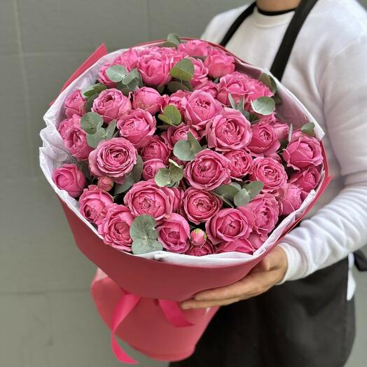 Букет пионовидных роз мисти баблз