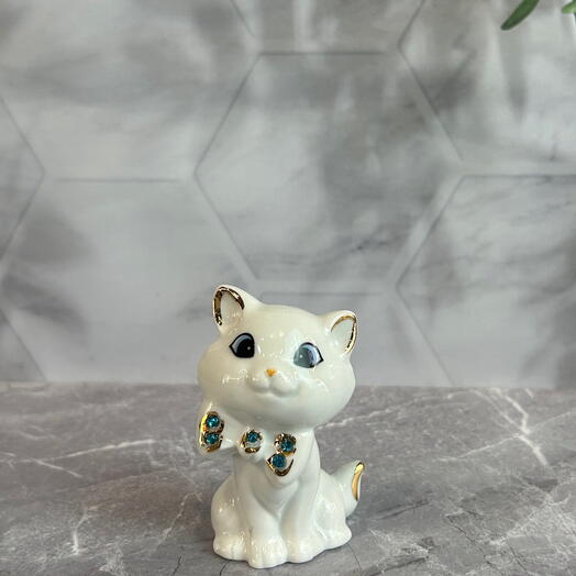 Котенок с бантиком