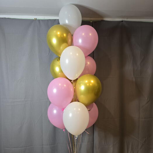 Фонтан из шаров "Золотая девочка "13шт