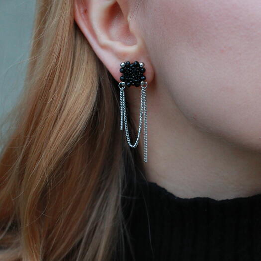 Серьги-гвоздики из японского бисера с хрусталем