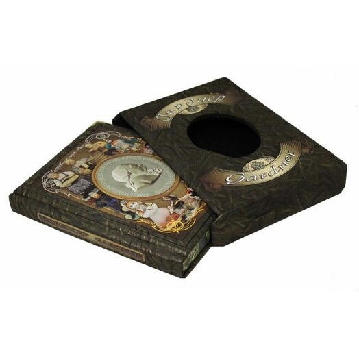 "Гарднер. Фарфоровая пластика. Из частных коллекций и музейных собраний Москвы" Книга подарочная