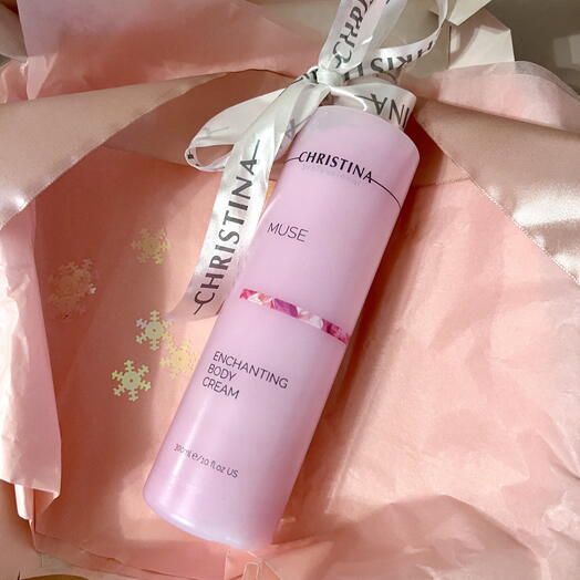 Бьюти-бокс подарок на Новый год: крем для тела с экстрактом розы и