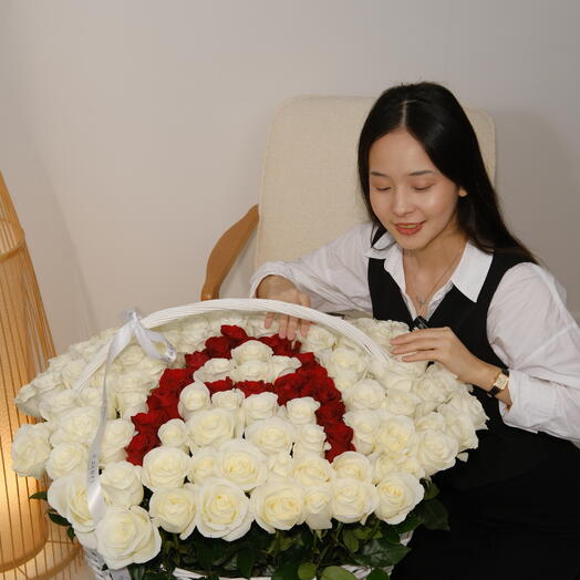 Корзин из роз