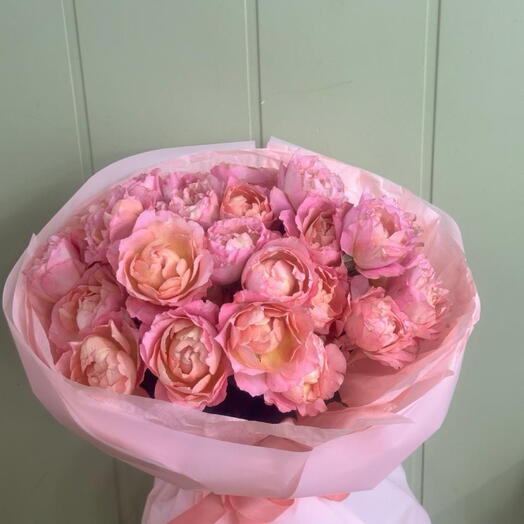 Кустовая роза Джульетта 7 веток