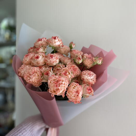 Моно из кустовых роз