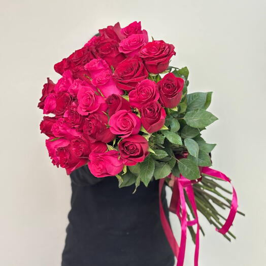 33 красные, розовые розы