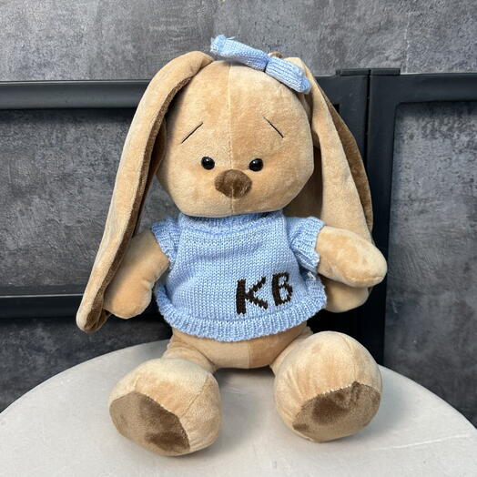 Зайка в свитере