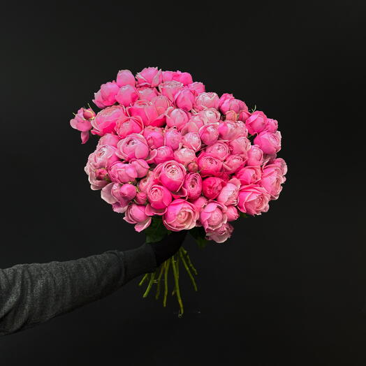 Монобукет из 17 кустовых роз Silva Pink