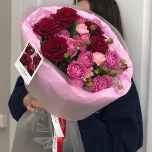 Букет Восторг с розой Рее Наоми
