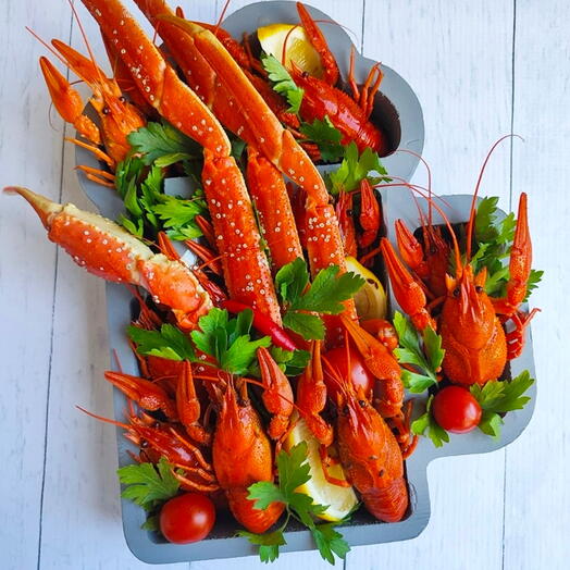 Мужской бокс-кружка "Пенобокс с клешнёй" с раками и морепродуктами подарок папе, мужу, брату