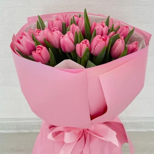Розовые тюльпаны