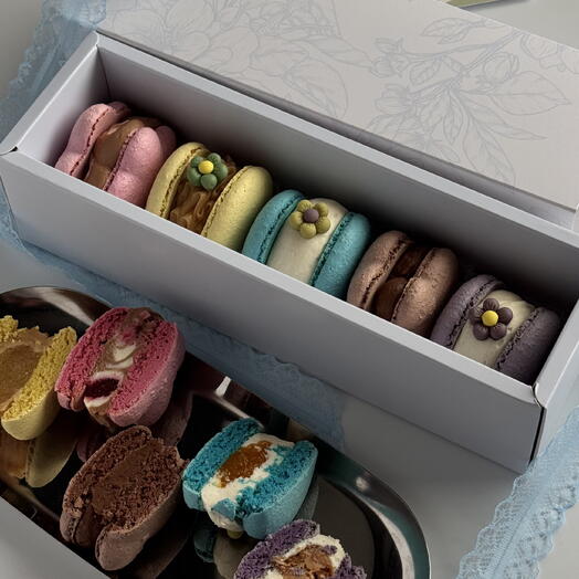 Пирожные макарон к 8 марта