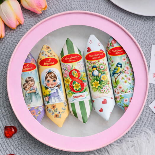 Набор  конфет: "Весенний комплимент к 8 Марта"