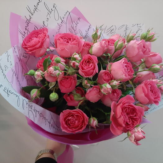 Букет из кустоаой розы