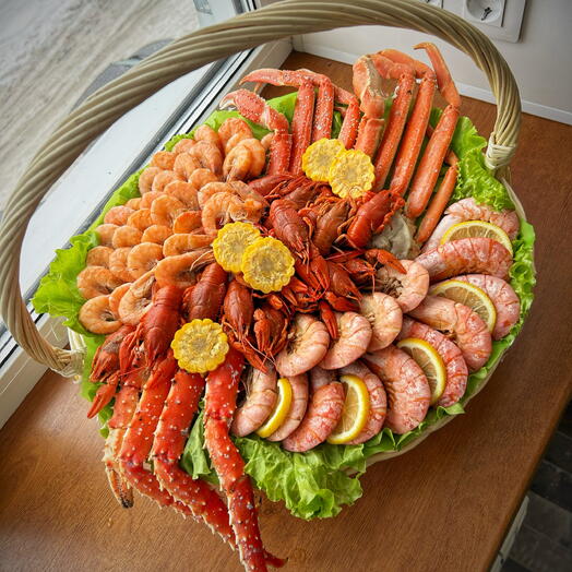 Корзина с морепродуктами 45 см