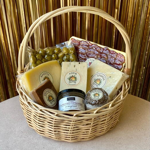 Подарочная корзина L «Симфония вкусов» на юбилей, новоселье, в подарок маме или папе
