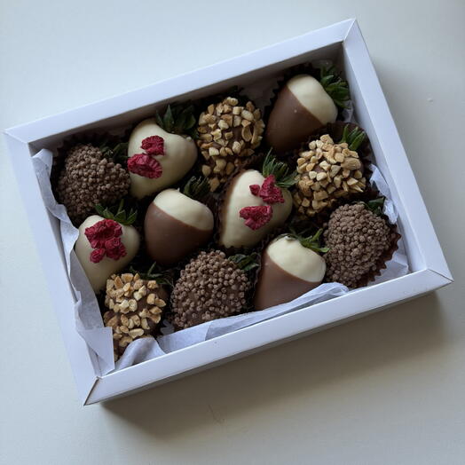 Клубника в шоколаде 12 шт