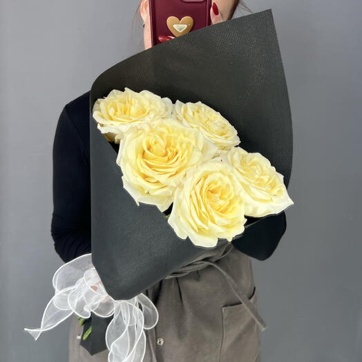 Монобукет пионовидная роза Канделайт 💛