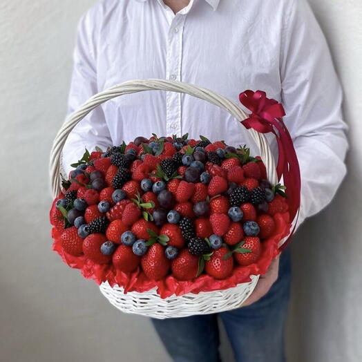 Свежая клубника