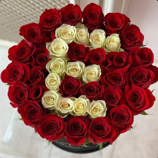 Rose Box with the Letter E