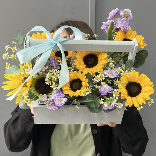 Летняя компоцизия с Подсолнухами и Маттиолой 💛💜🤍