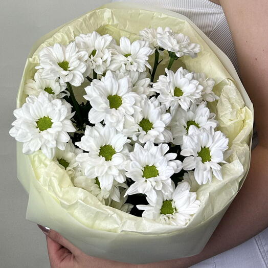 Букет из 3 кустовых ромашек