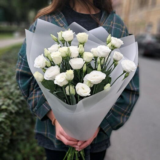 Белоснежная эустома