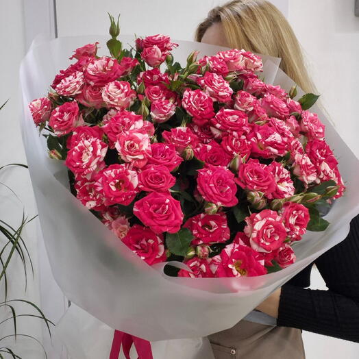 Букет из кустовой розы 🌹  11 шт