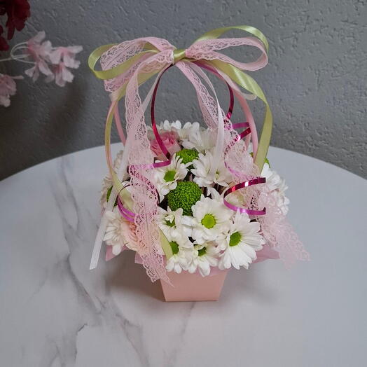Кустовые розочки и эвкалипт