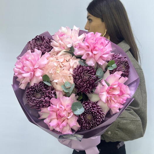 Bouquet of autumn flowers