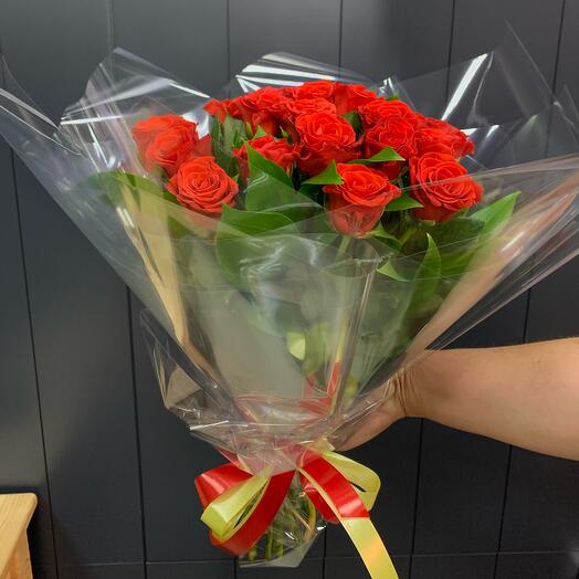 Monobucket made of red rose