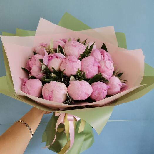 Ramo de 15 peonías rosas