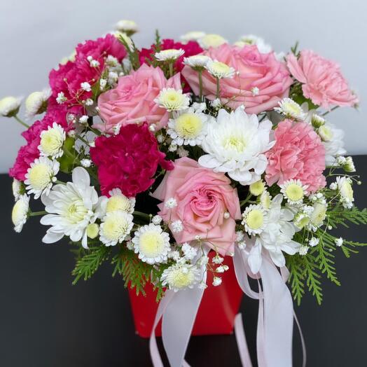 Цветы в коробке