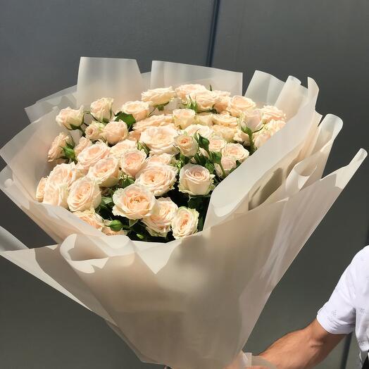 Bouquet of 15 bush roses