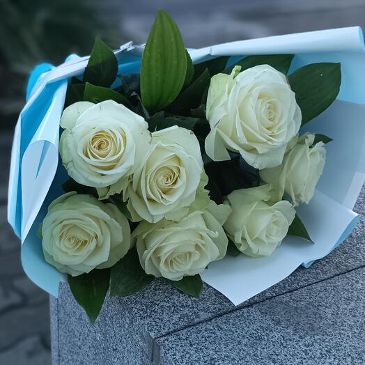 White roses, Bouquet of White Fantasy