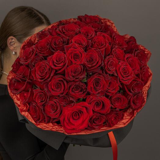 Gran ramo de rosas ecuatorianas "Rojo en negro" talla XL