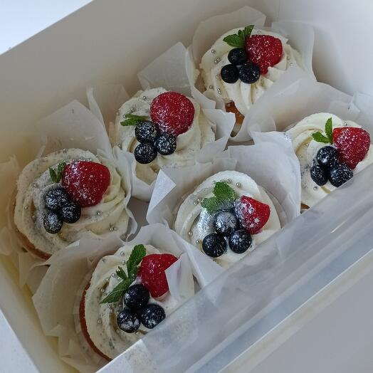Set of Cupcakes with berries
