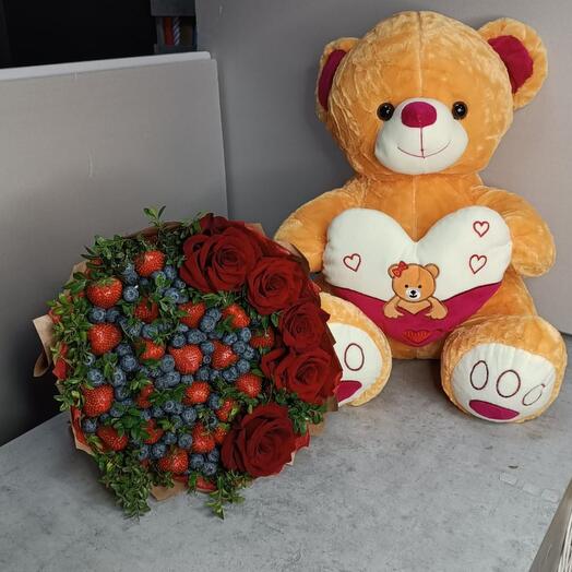 Клубника с розами + медвежонок 80см