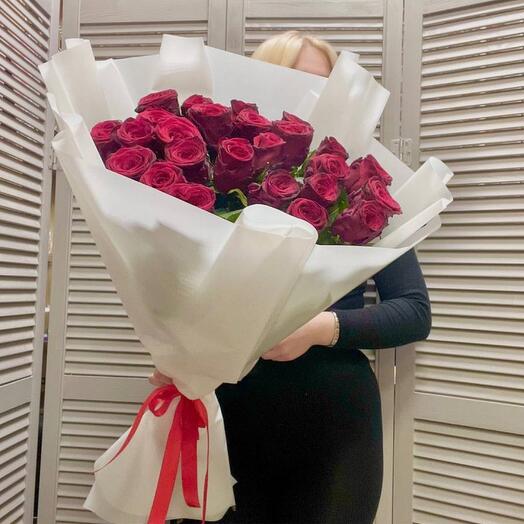Моно букет. Красные розы 25шт Голландия