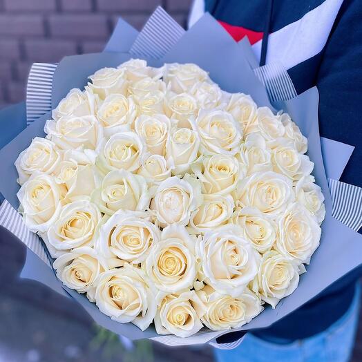 SPECIAL OFFER! 41 white roses