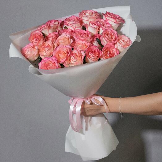 Bouquet of 15 pink roses "Tender feelings"