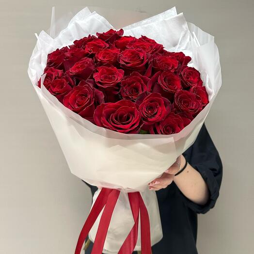 Букет из 25 красных роз